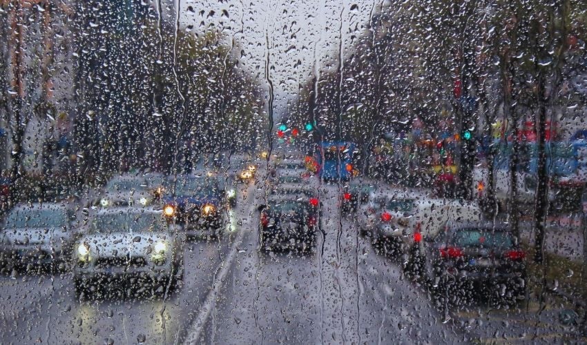 Heavy Rain Expected to Continue in Karachi