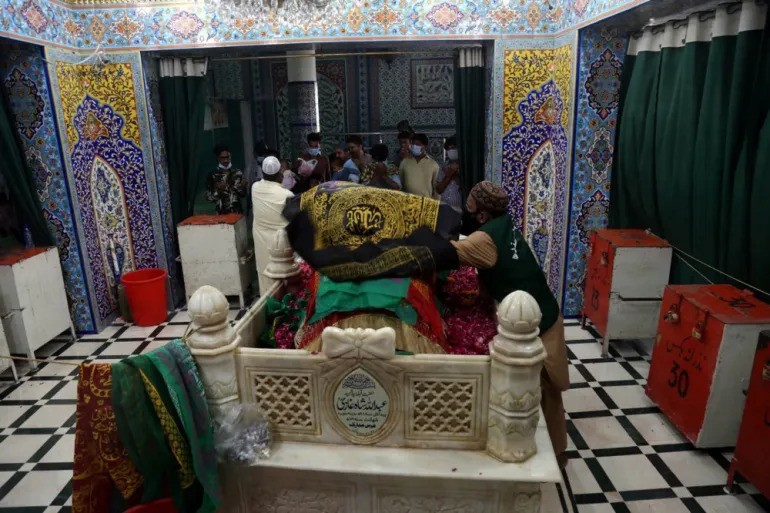 Legendary Sufi Saint Abdullah Shah Ghazi's Protection