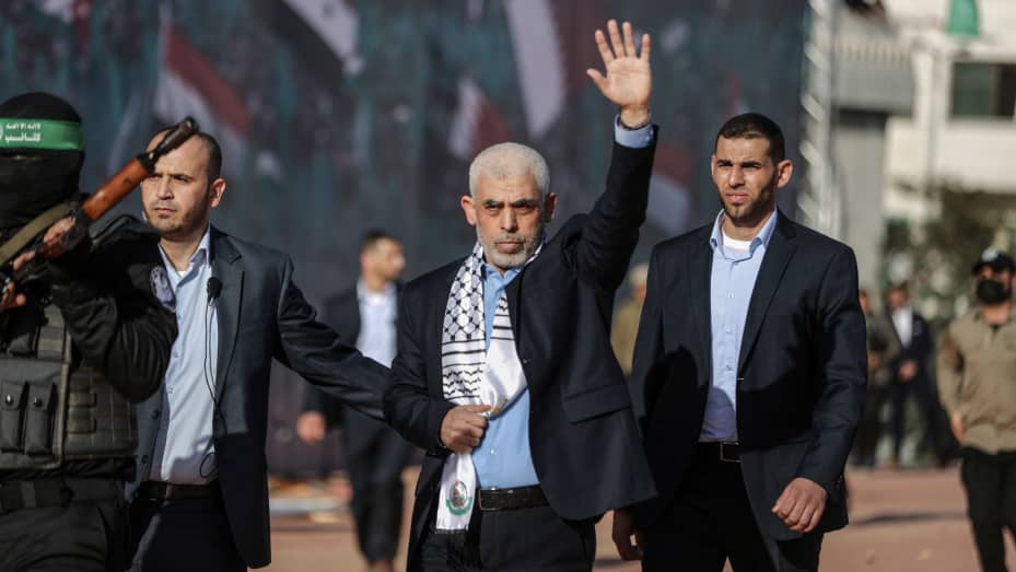 Israel Targets New Hamas Chief Amid Rising Regional Tensions