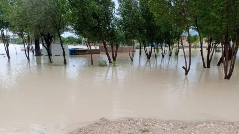 Landslide Kills 12 in Upper Dir, Rainfall Alert for Karachi