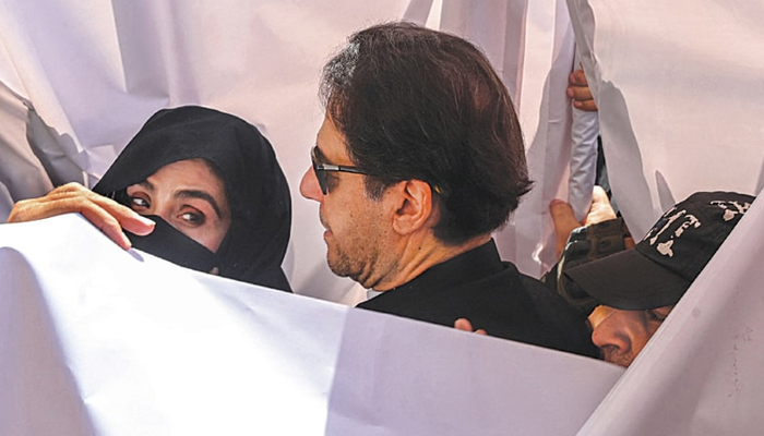 Imran Khan, Bushra Bibi to Be Indicted in Toshakhana Case on October 2