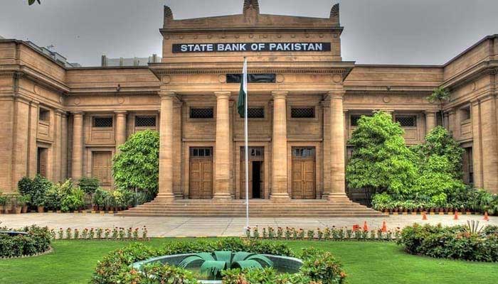 Pakistan Receives First Loan Tranche of $1 Billion From IMF