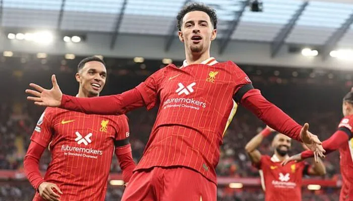 Arne Slot's Liverpool Triumphs Over Chelsea in Thrilling Encounter