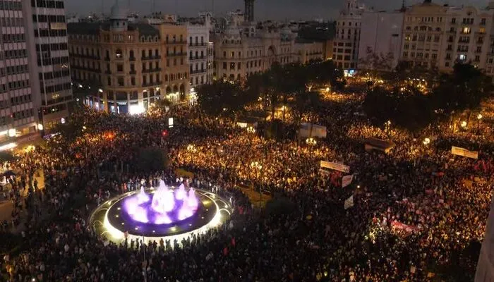 Protests Erupt in Valencia Over Government’s Flood Response