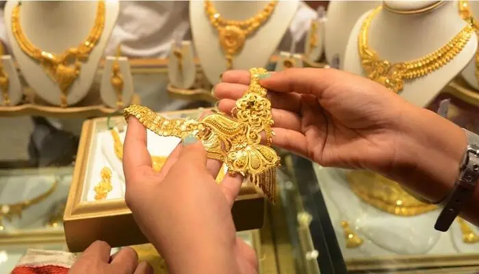 Gold Prices Reach Record Levels in Pakistan