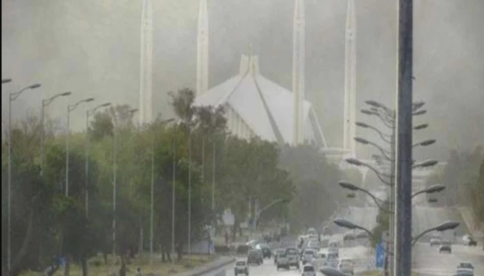 Islamabad Faces Hazardous Air Quality Rising Pollution Sparks Health Concerns