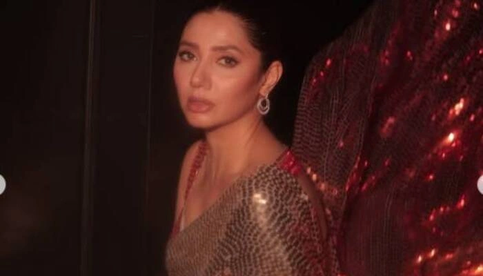 Mahira Khan Stuns in a Shimmering Red Saree at Sheheryar Munawar’s Wedding