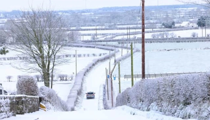 New Year’s Eve Snow Warnings Northern Ireland Braces for Disruptions