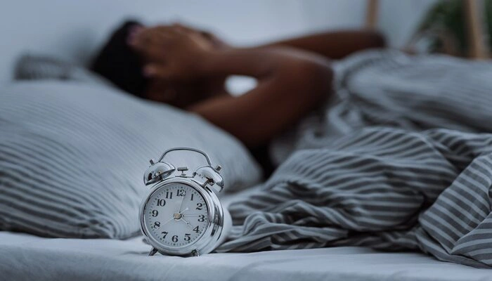 Why Do We Struggle With Sleep at Night and Waking Up in the Morning