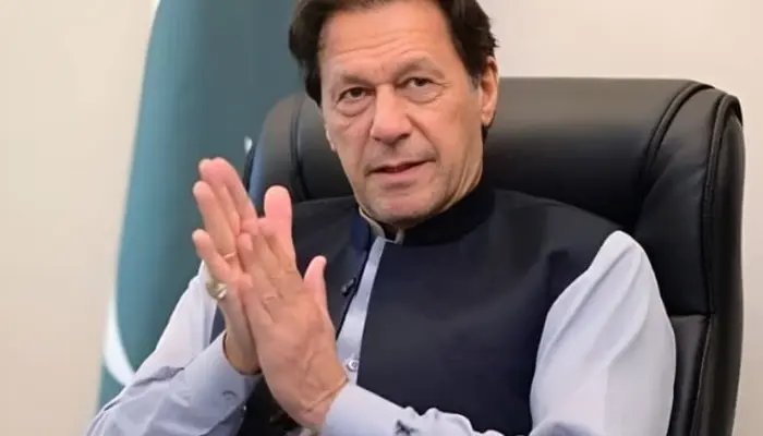 Imran Khan Urges Overseas Pakistanis to Boycott Remittances