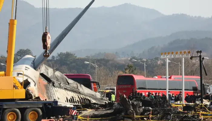 Jeju Air Crash Investigators Extract Data From Black Box