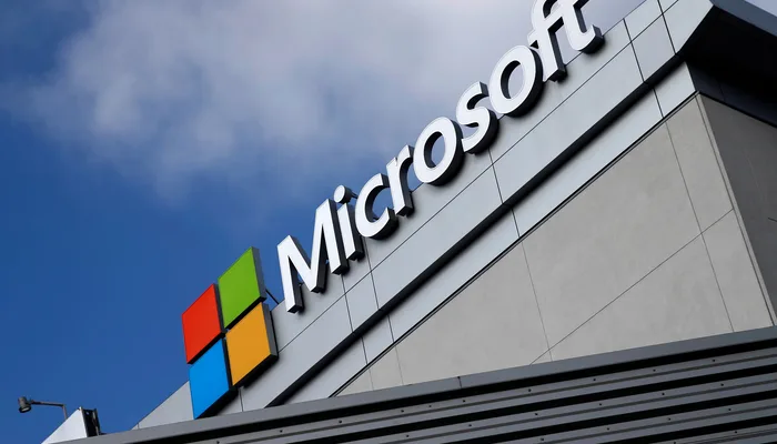 Microsoft Cloud Growth Disappoints, AI Competition Looms