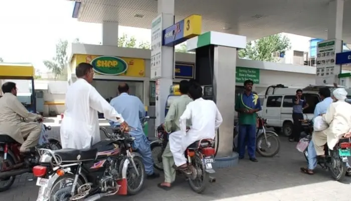 Consumers Lose Full Relief on Petroleum Price Cuts