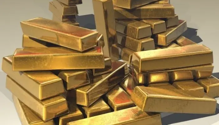 Gold Prices Surge Amid Global Economic Uncertainty