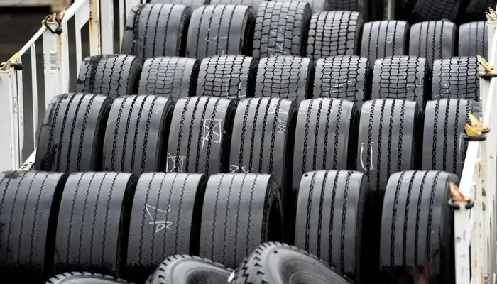 Major Crackdown on Smuggled Tyres in Karachi