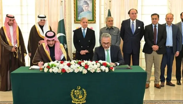 Pakistan Secures $1.2 Billion Oil Payment Deferral from Saudi Arabia