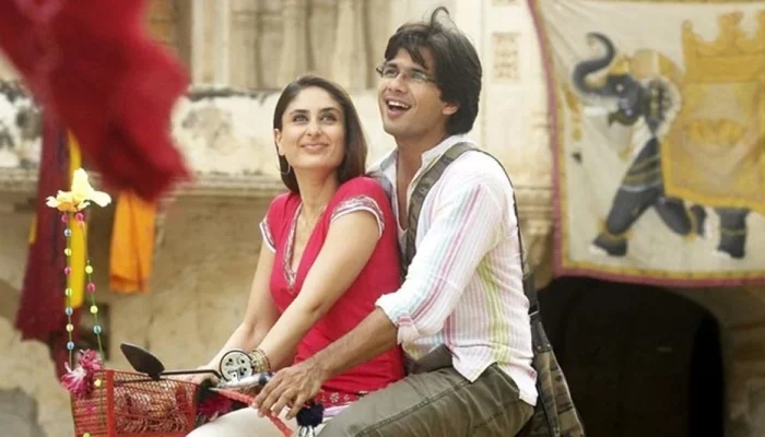 ‘Jab We Met’ Sequel? Imtiaz Ali Responds to Growing Speculation 1 ‘Jab We Met’ Sequel Imtiaz Ali Responds to Growing Speculation
