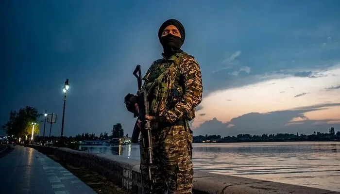 India-Pakistan Ceasefire Holds as Top Military Talks Begin