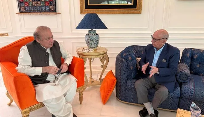 Nawaz Sharif Applauds Political Unity on National Defense
