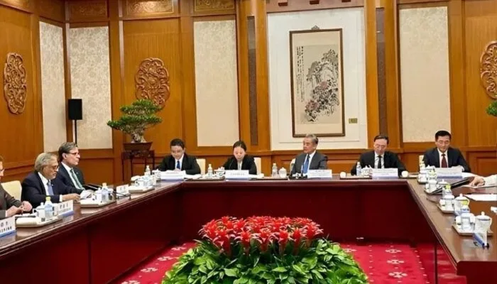 Pakistan, China, Afghanistan to Expand CPEC for Regional Stability