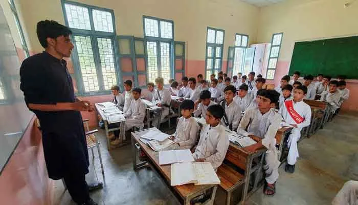 Sindh Rolls Out Free Eye Exams for Students to Tackle Vision Crisis