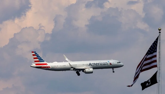 American Airlines Flight Makes Emergency Landing After Engine Smoke