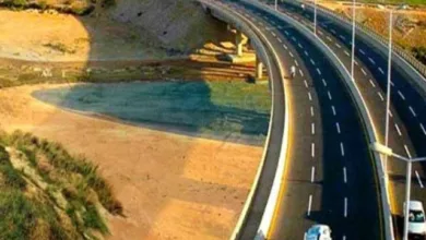 Citizen Fights Back as Robbers Target Vehicles on Malir Expressway