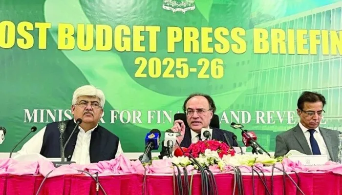 Govt Warns of Rs500 Billion Mini-Budget Without Reforms