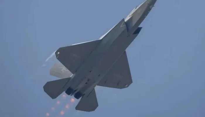 Pakistan’s Purchase of J-35 Jets Sparks Surge in Chinese Stocks