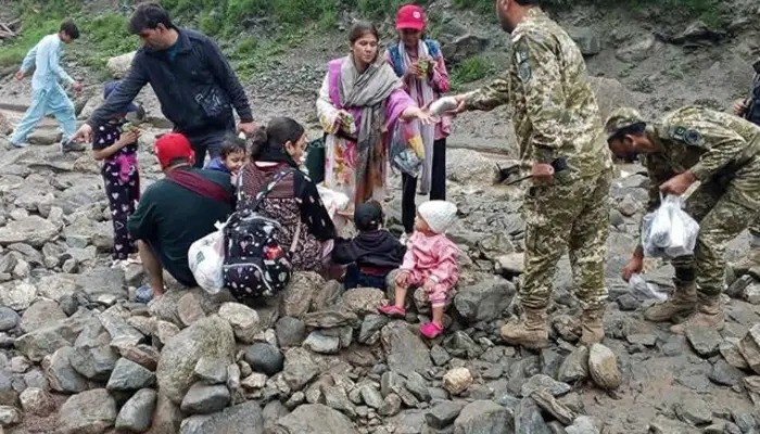 Flash Floods Trap Hundreds in Gilgit-Baltistan