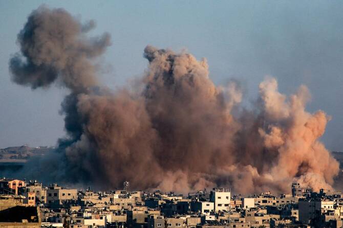 Six Killed in Gaza as Israeli Strikes Hit School Shelter and Civilians