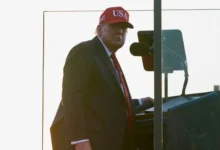 US Stock Markets React Cautiously to Trump’s New Tariff Threats
