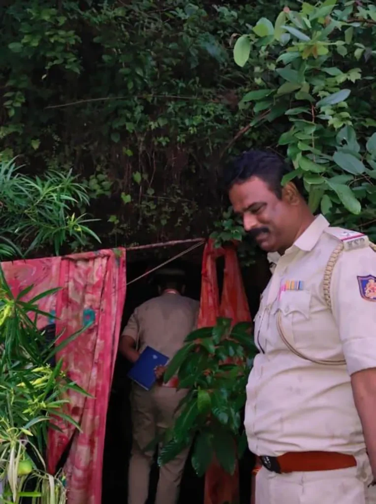 russian family found cave india e1752761503433
