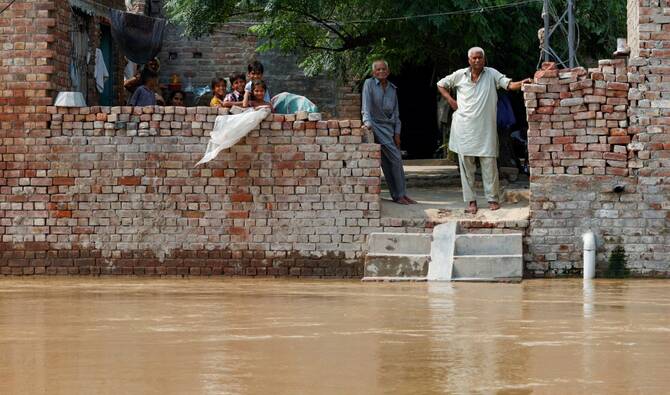 Bahrain Stands with Pakistan as Monsoon Death Toll Nears 800