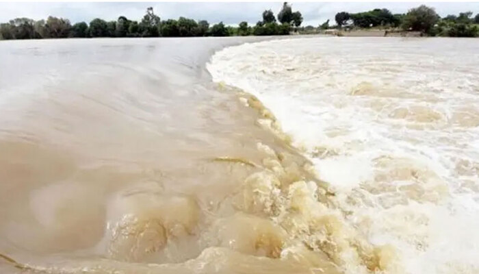 NEOC Issues Urgent Flood Alert for Rivers Chenab and Ravi