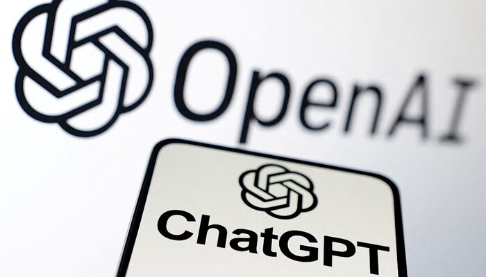 OpenAI Restores GPT-4o After GPT-5 User Backlash