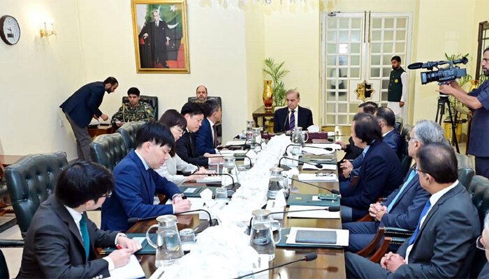 Pakistan Strengthens Economic Cooperation with Japan PM