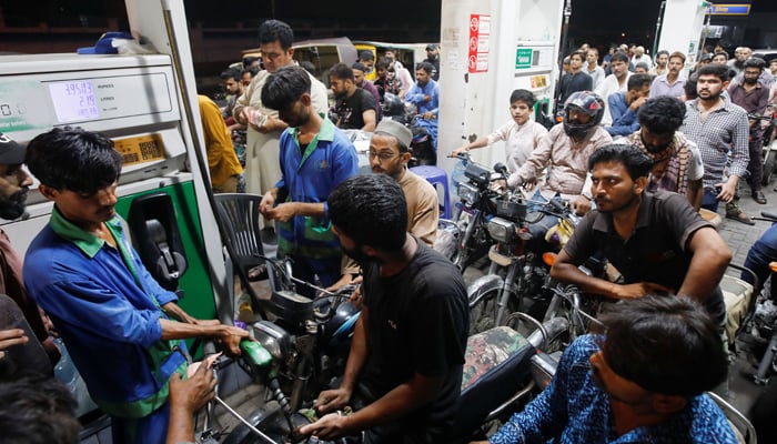 Petrol Price Drop Likely from August 16 Amid Global Decline