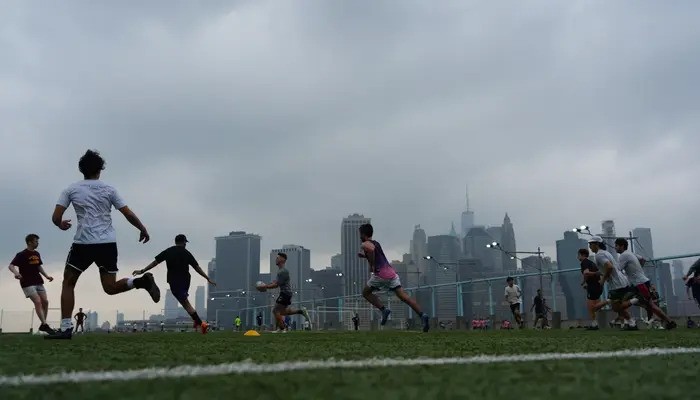Smoke from Canada Chokes U.S. Skies