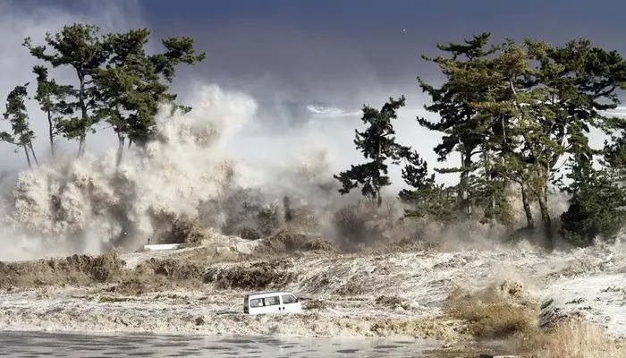 The Worst Tsunamis the World Has Ever Seen