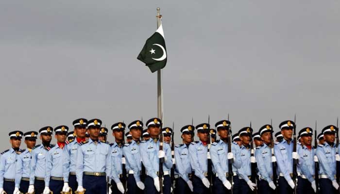 Nation Pays Glowing Tribute on 60th Defence and Martyrs’ Day