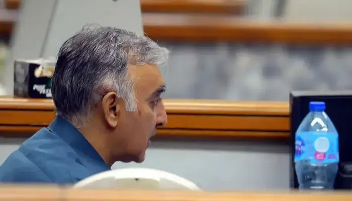 KSE-100 Plunges as Profit-Taking Hits Market