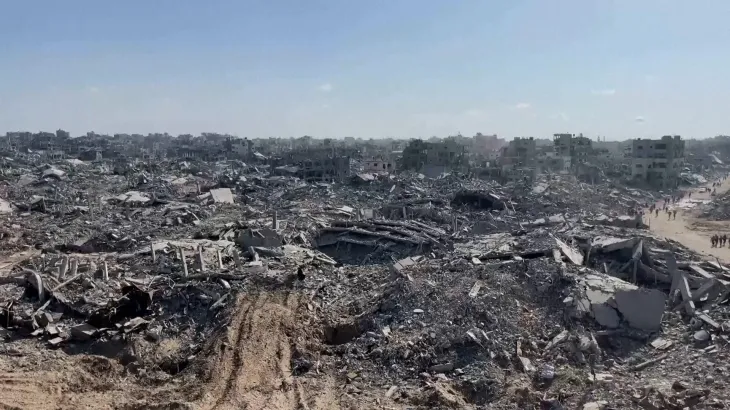 Returning to Ruins Palestinians Confront the Rubble of Gaza